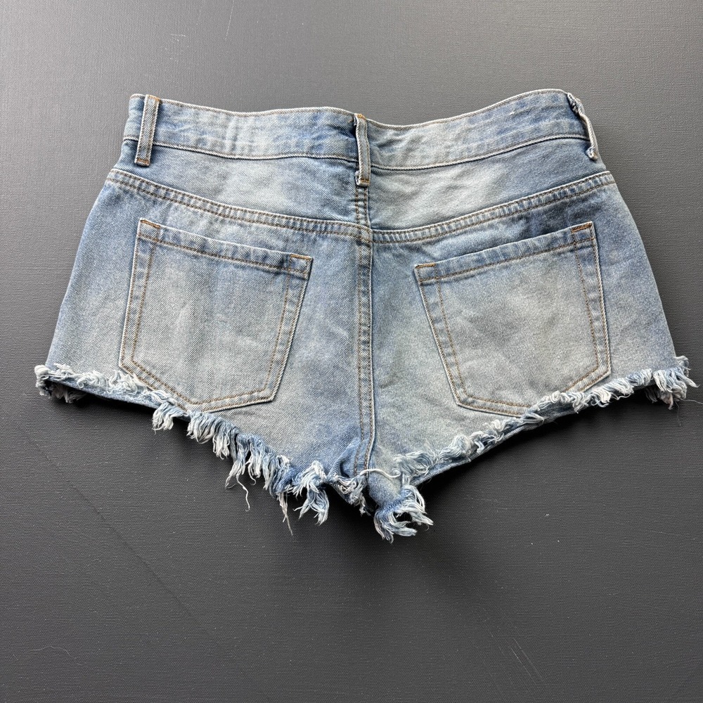 Forever 21 Denim Shorts Women's 30 Blue Distressed Frayed Cutoff Festival Y2K - Picture 5 of 6